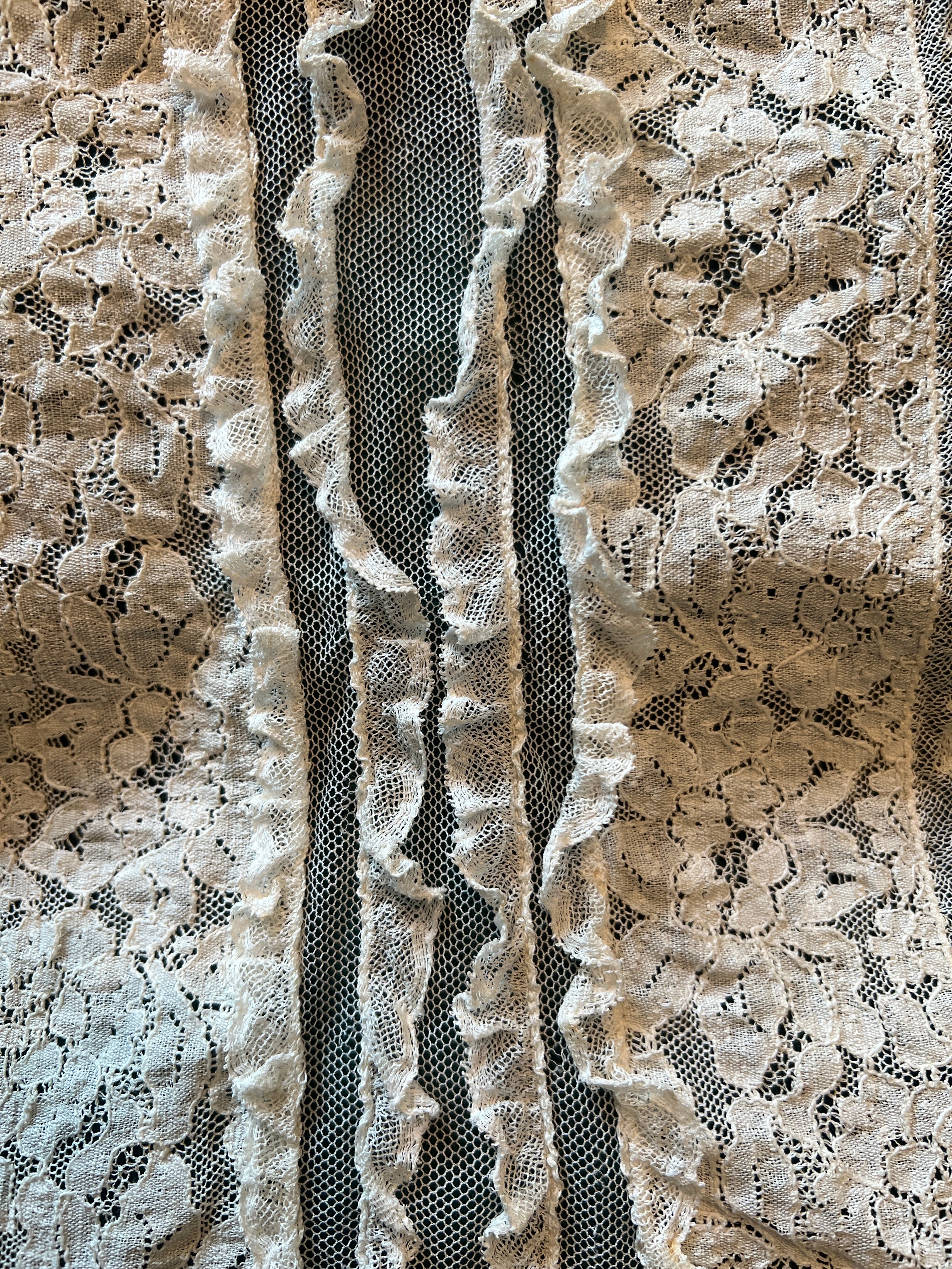 Art Deco Antique Lace Collar & Bib w/ closer snap~Ivory Color 1920’s