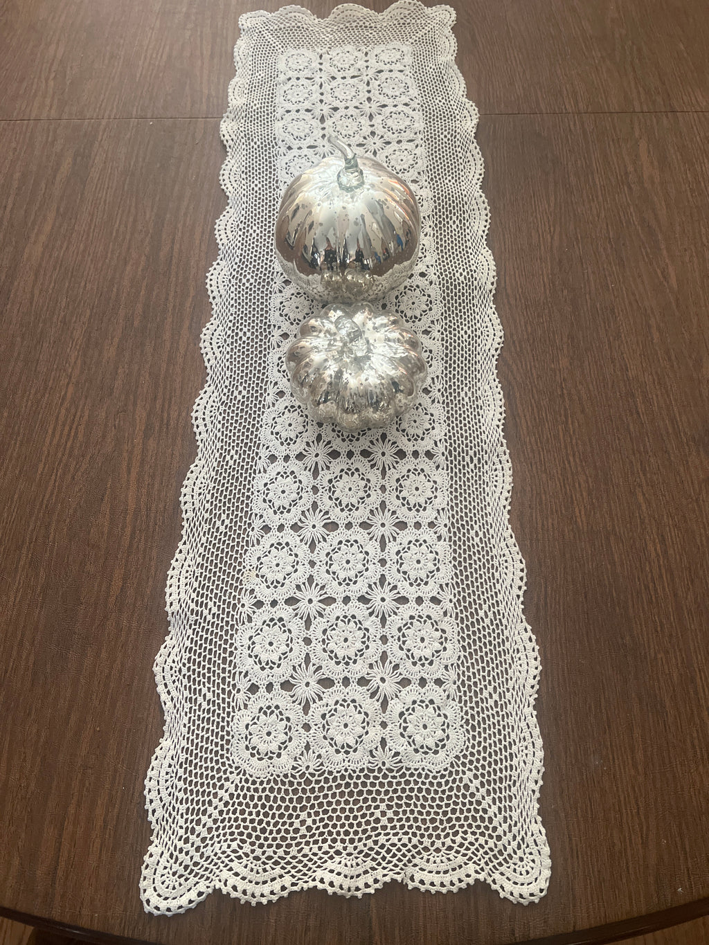 Vintage Cotton Hand Crochet Lace Table Runner Dresser Scarf Tablecloth 12" X 42"