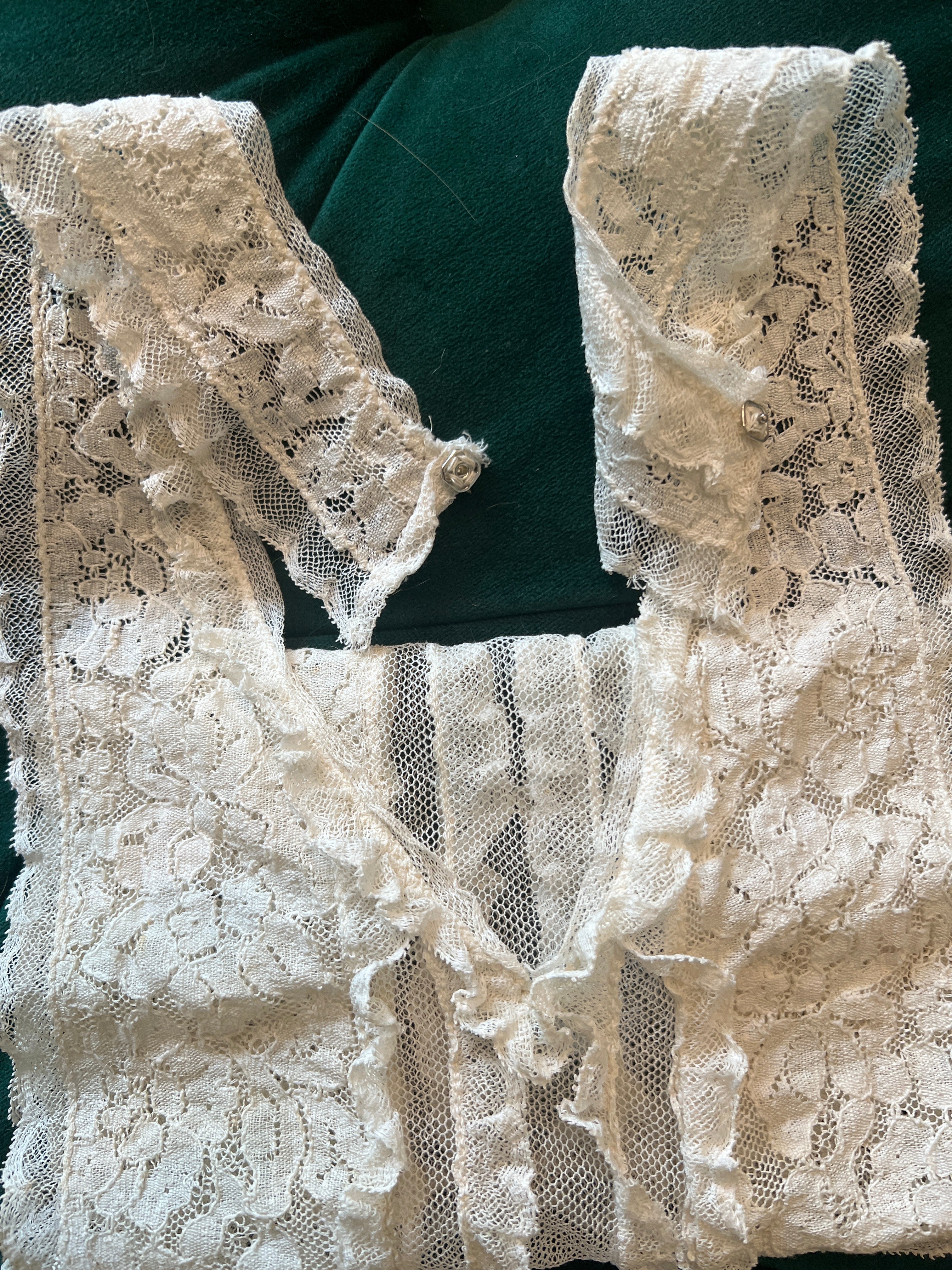 Art Deco Antique Lace Collar & Bib w/ closer snap~Ivory Color 1920’s