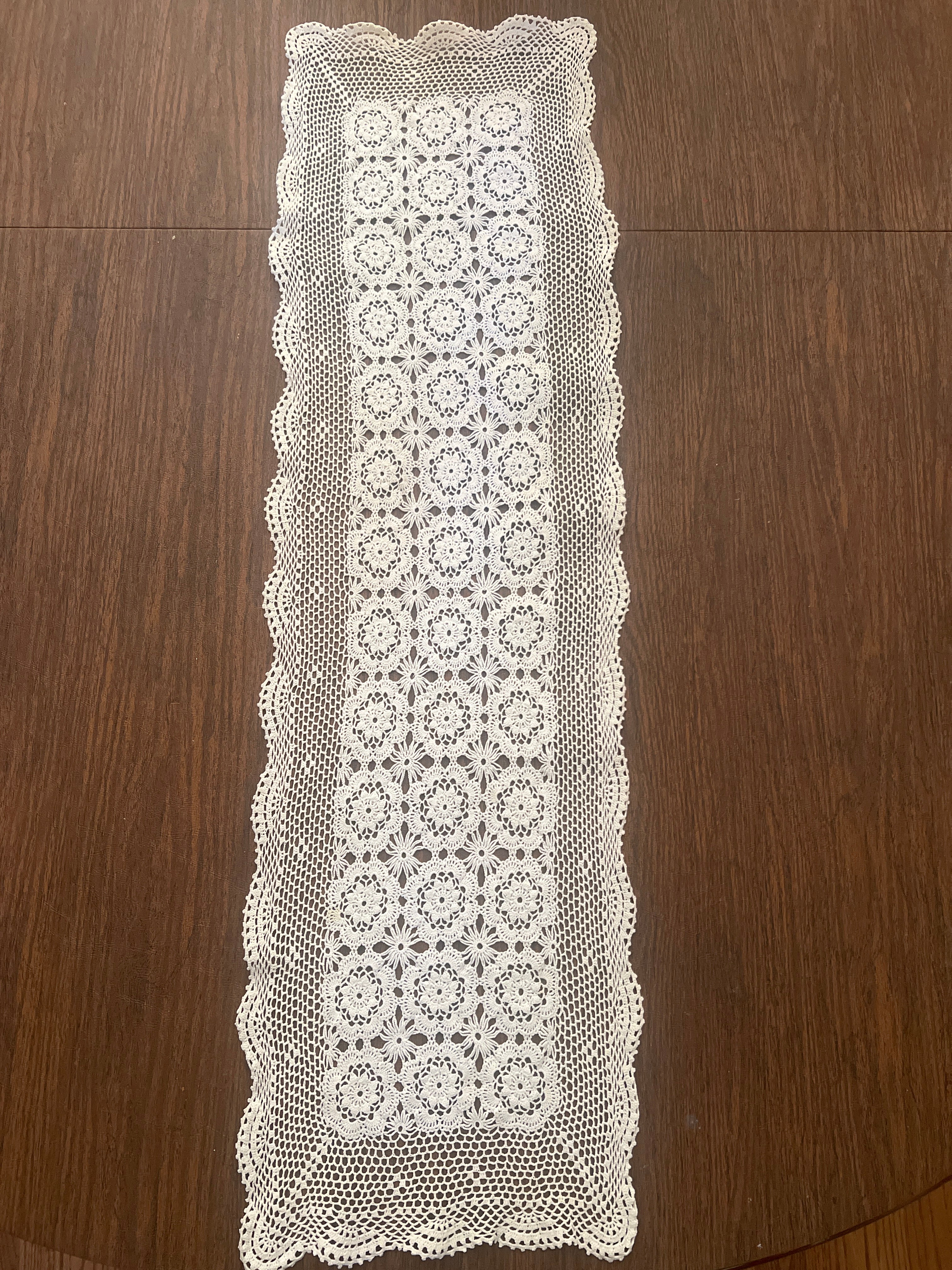 Vintage Cotton Hand Crochet Lace Table Runner Dresser Scarf Tablecloth 12" X 42"